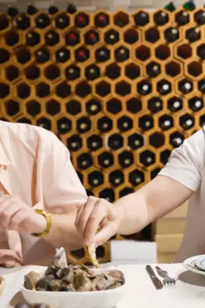 São jovens e influenciadores de tascas: “A tasca é um dos sítios mais democráticos que temos"