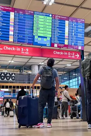 Sistema de controlo de fronteiras poderá ser suspenso no Natal para evitar filas nos aeroportos