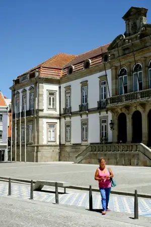 Câmara de Ovar prevê contratar mais de 100 funcionários no próximo ano 