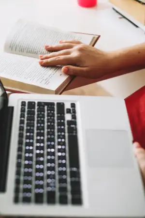 “A literacia digital da nossa população é baixa”: governo anuncia nova estratégia digital 